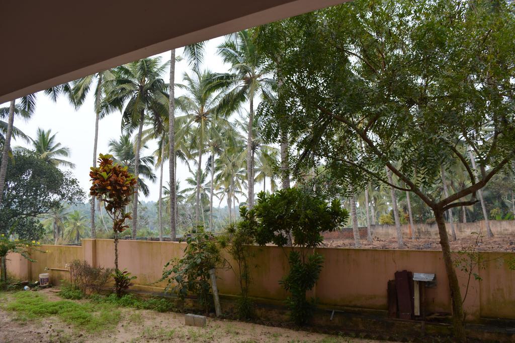 Indeevaram Apartments Kovalam Habitación foto